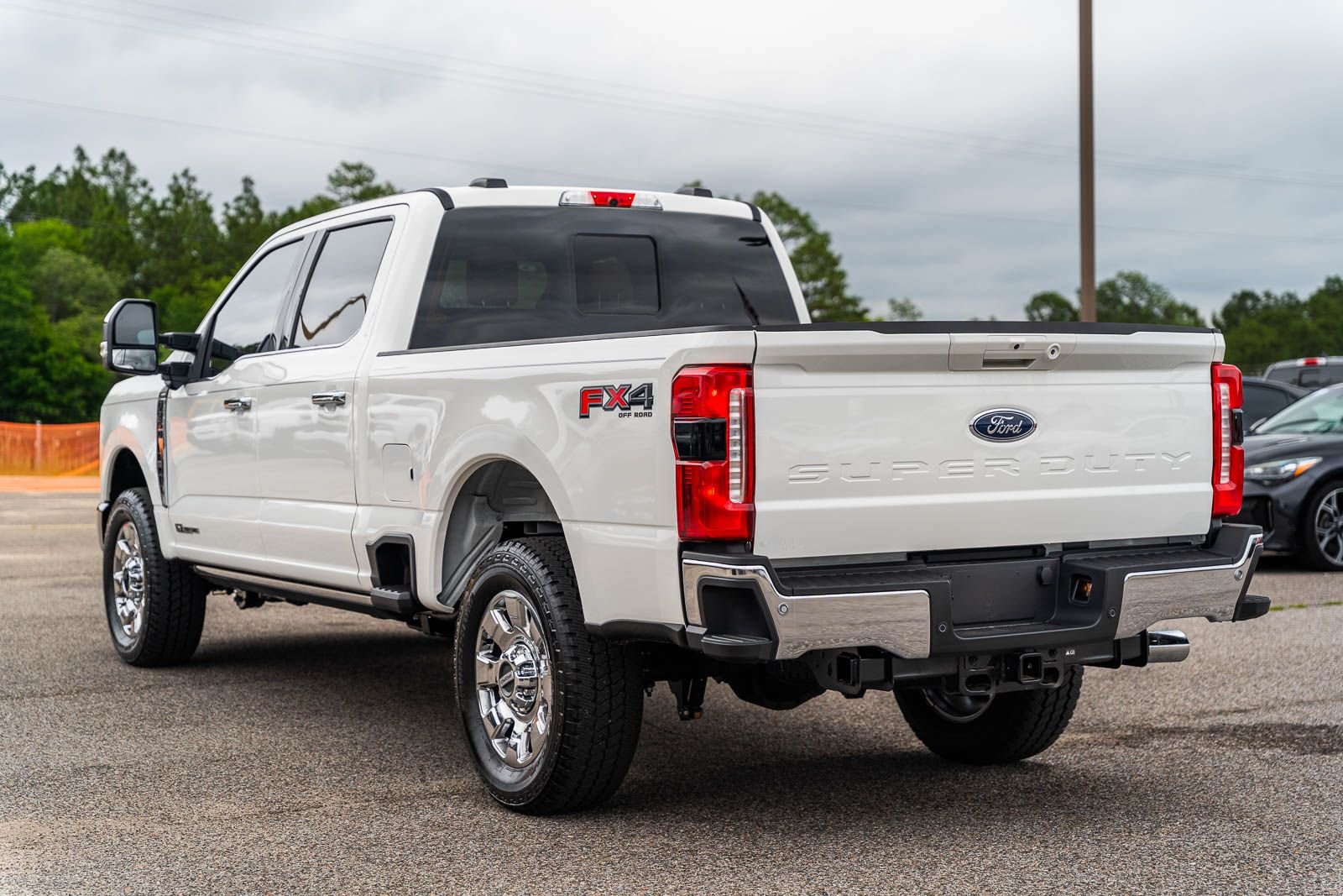 New 2026 Star White Metallic Tri-Coat Ford F-250® Lariat® image 5