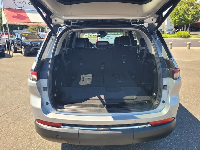 Used 2021 Silver Jeep Limited image 11