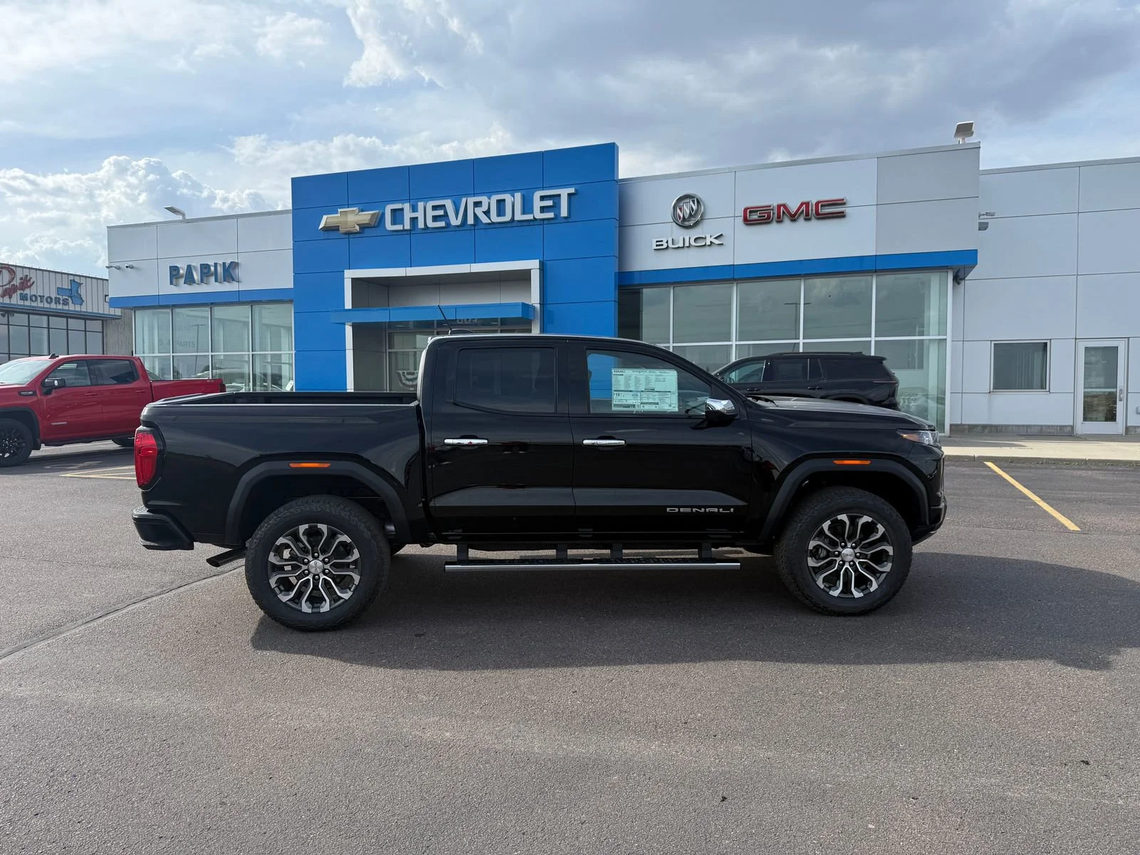 2026 GMC Canyon 4WD Denali Crew Cab Short Box's photo
