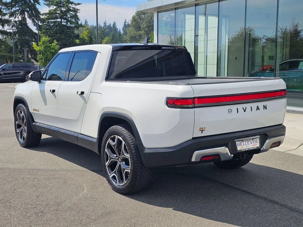 Used 2022  RIVIAN Adventure Package image 3