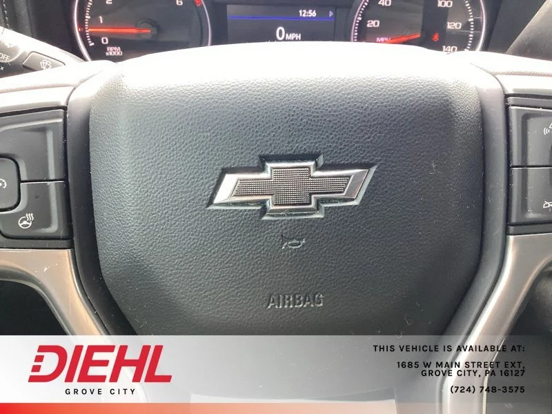 Used 2022 White Chevrolet RST image 27