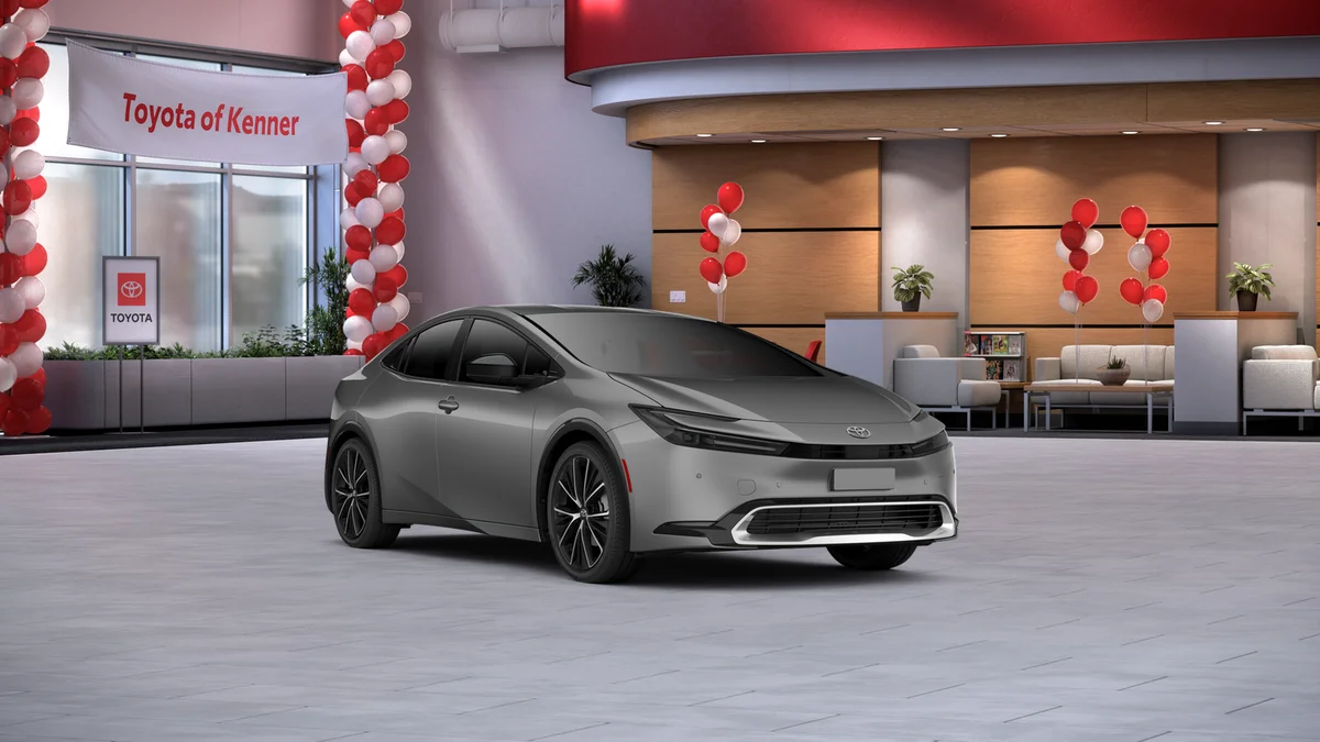 New 2027 Guardian Gray Toyota XLE image 15