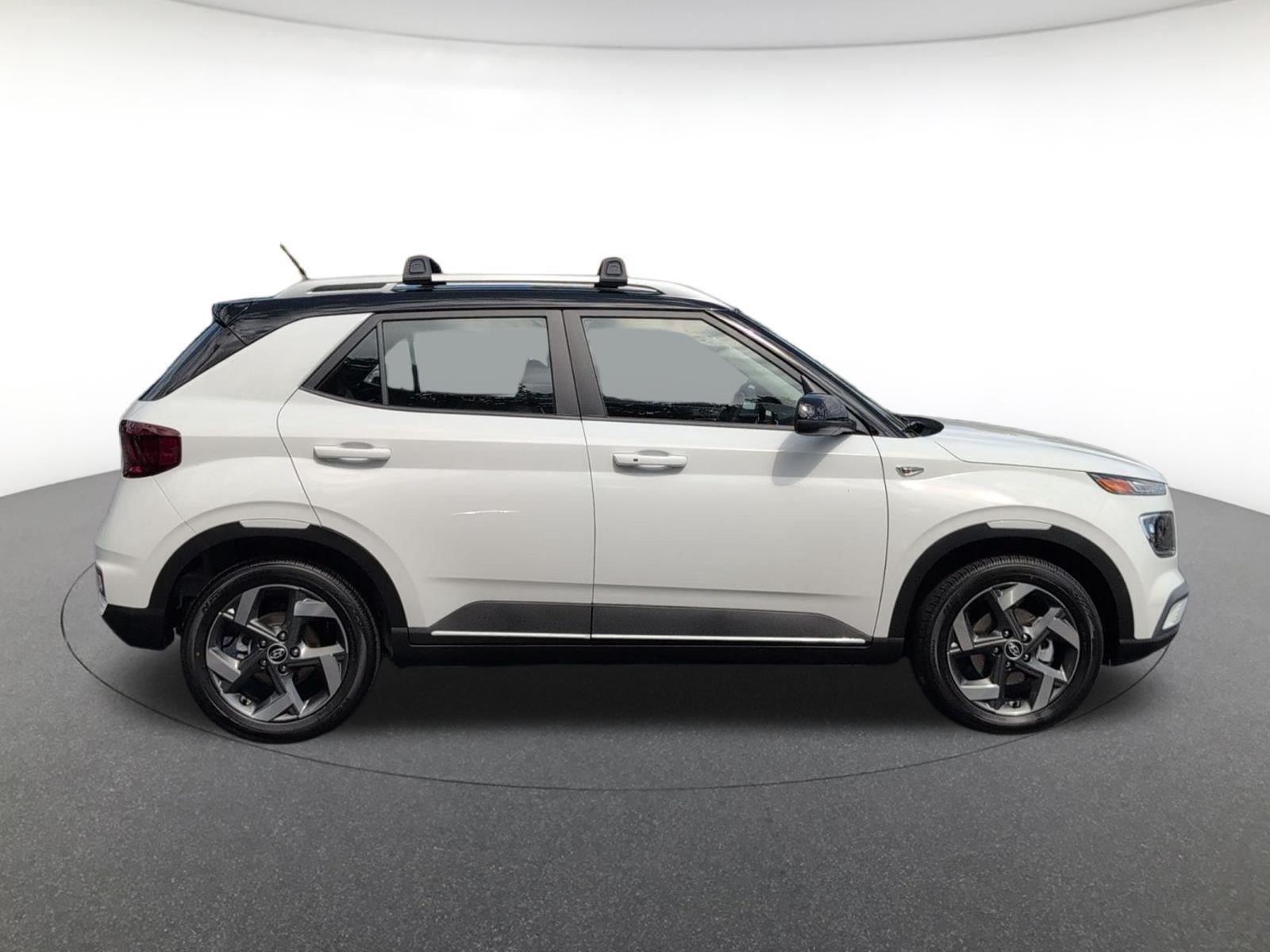 New 2026 Lunar White w/Black Roof Hyundai SEL image 10