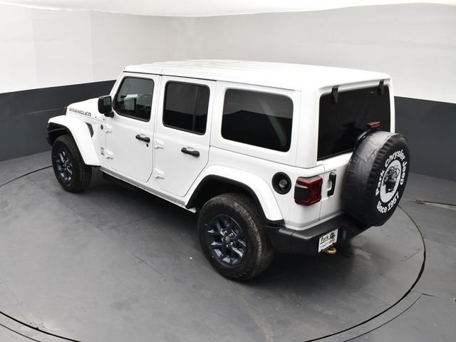 New 2026 Bright White Clear-Coat Exterior Paint Jeep 85th Anniversary Edition image 16