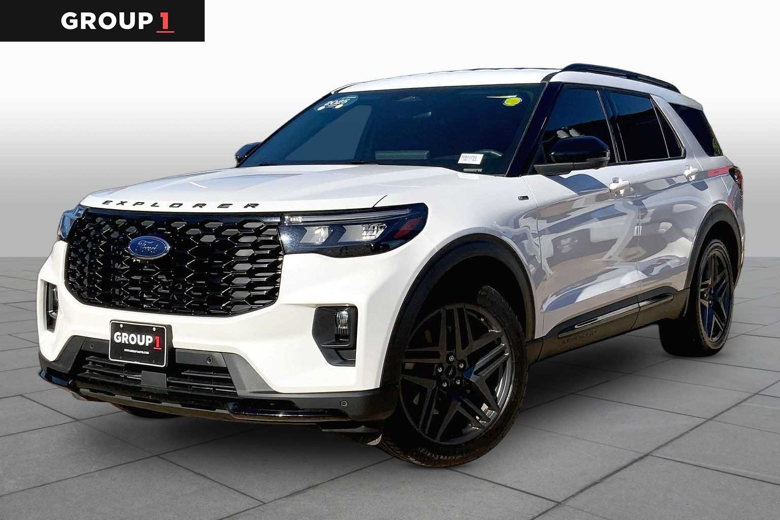 2025 Ford Explorer ST-Line