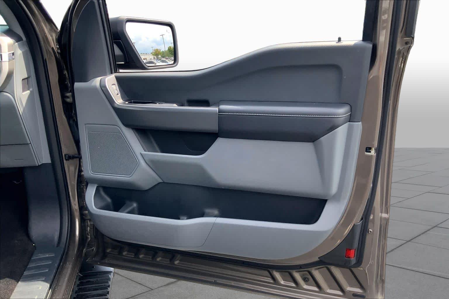 Used 2021 Stone Gray Metallic Ford XLT image 23