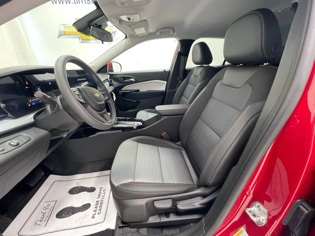2026 Chevrolet Trax LT - Photo 14