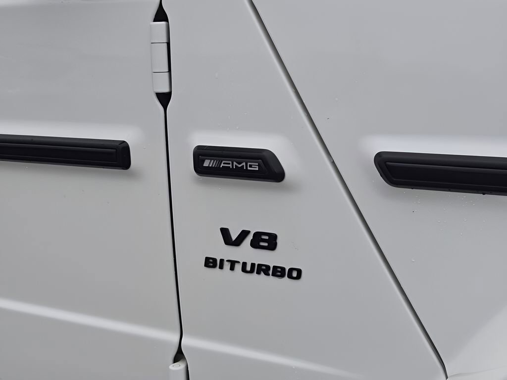 Used 2020 White Mercedes-Benz 4MATIC® image 9