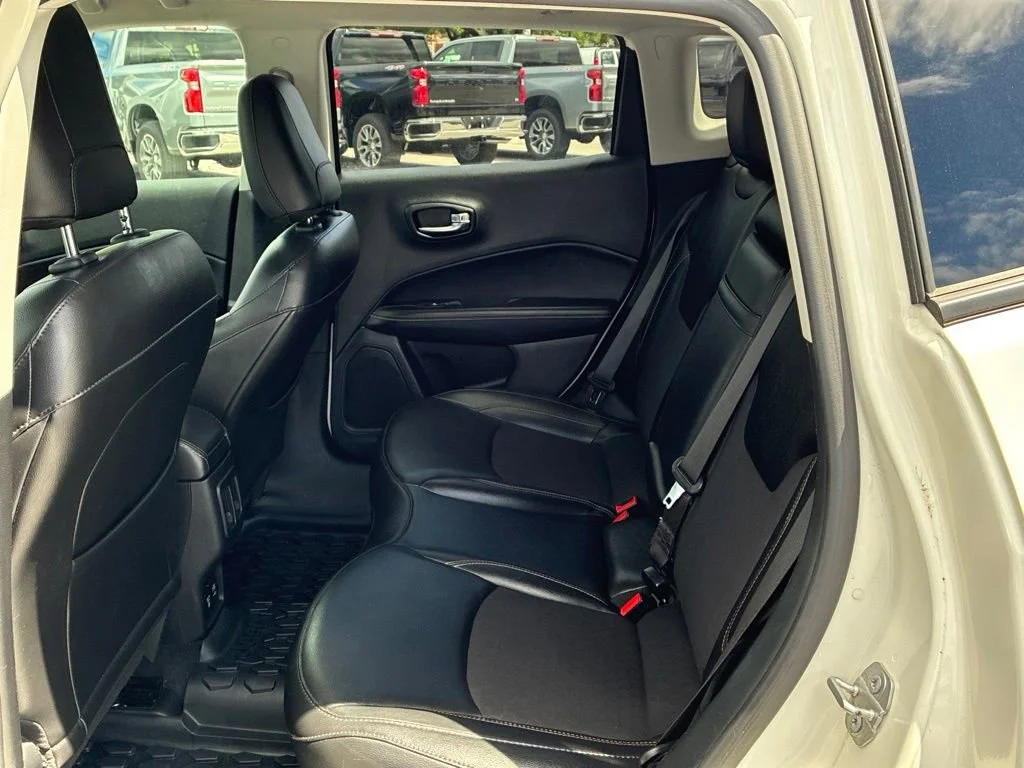 Used 2019 White Clearcoat Jeep Latitude image 49