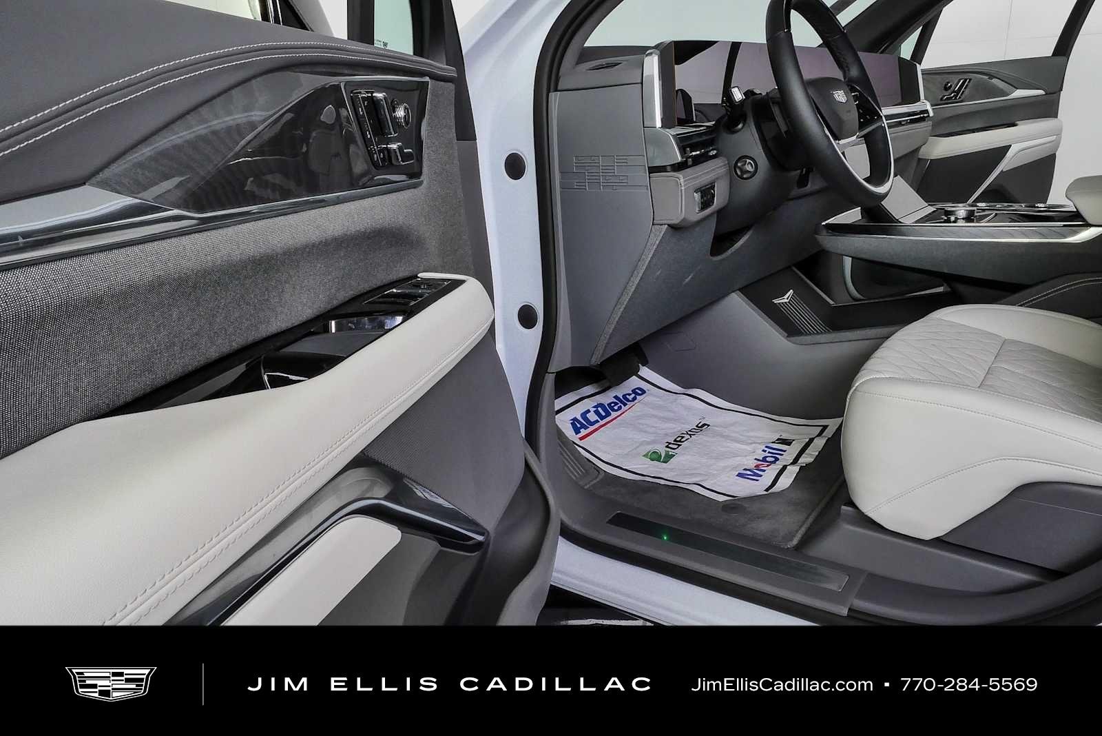 2026 Cadillac Escalade IQ Luxury - Photo 7