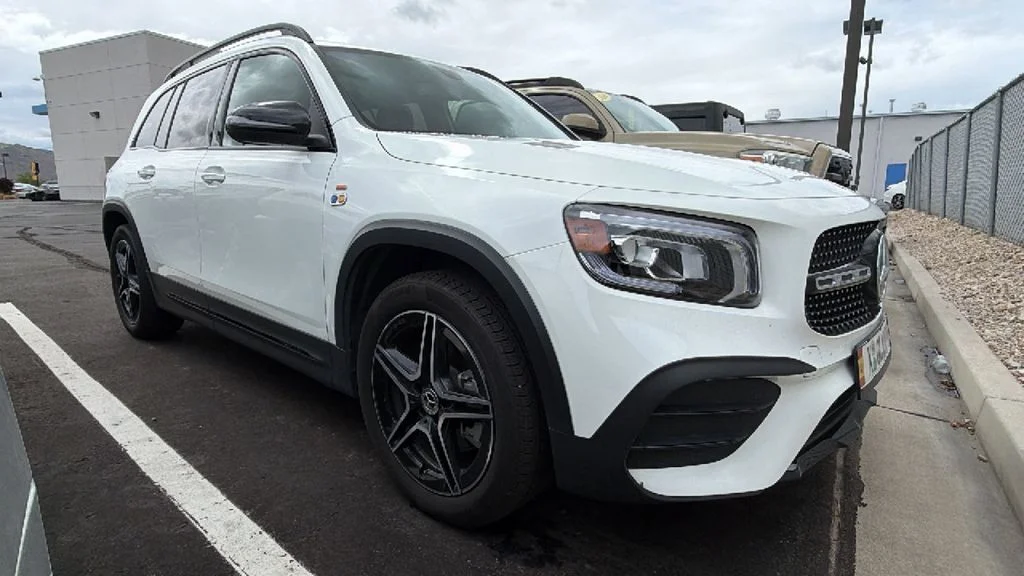 2023 Mercedes-Benz GLB GLB 250 4MATIC's photo