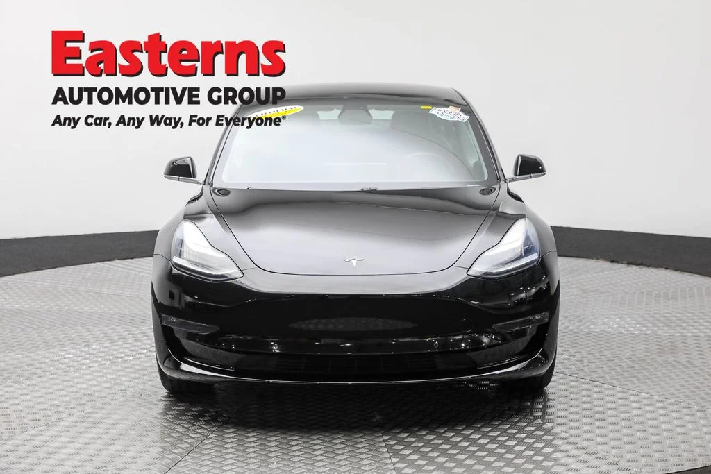 Used 2018 Black Tesla Long Range image 2