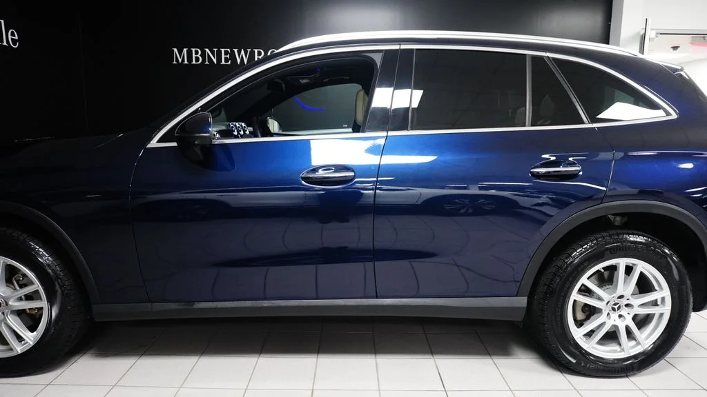 Certified Used 2023 Blue Mercedes-Benz GLC 300 image 42