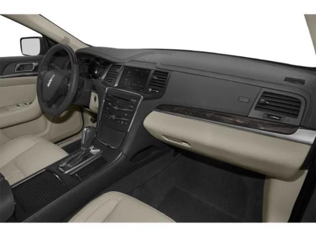 Used 2015 White Platinum Clearcoat Metallic Lincoln Base image 19