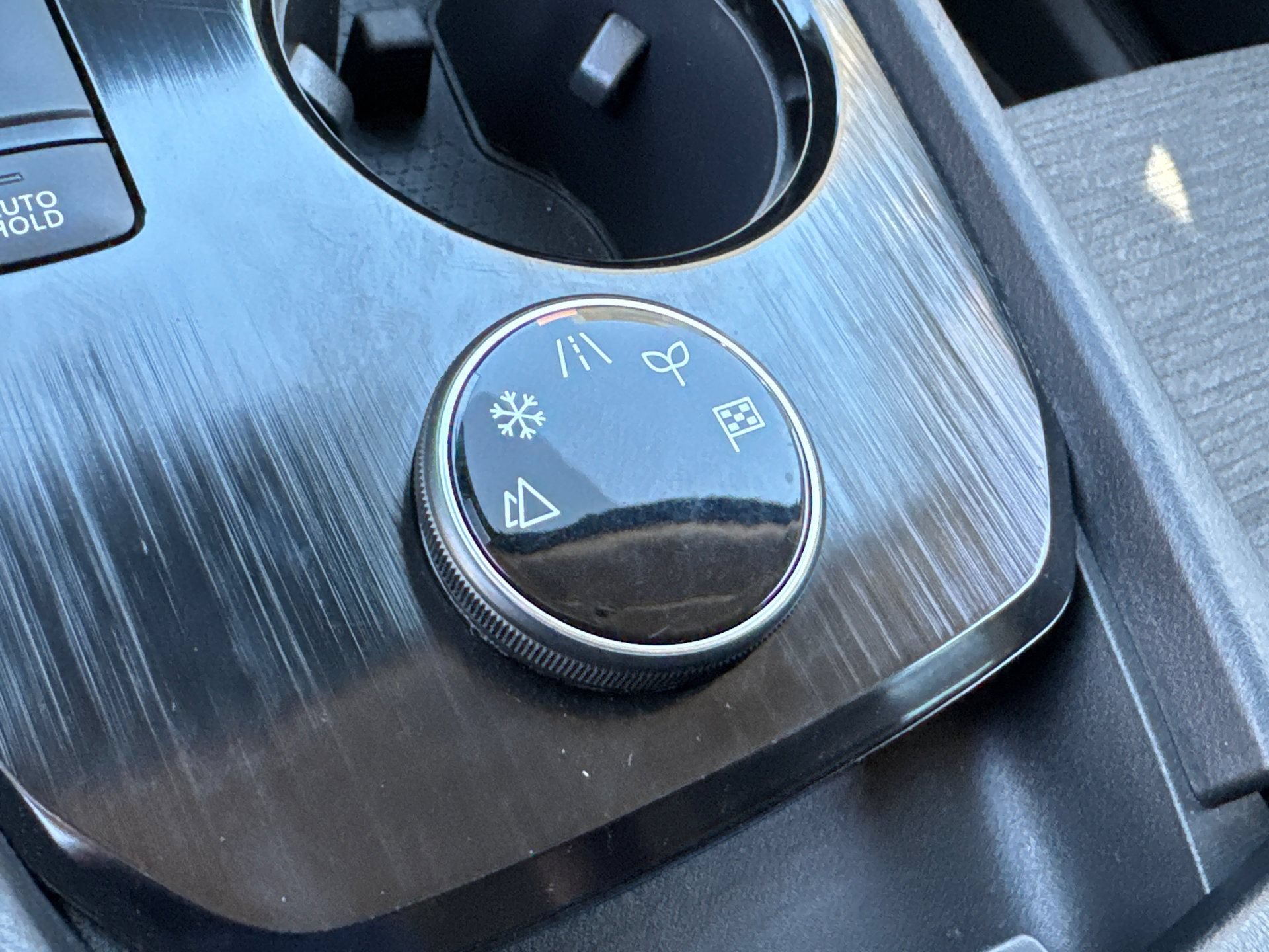 2023 Nissan Rogue SV - Photo 24