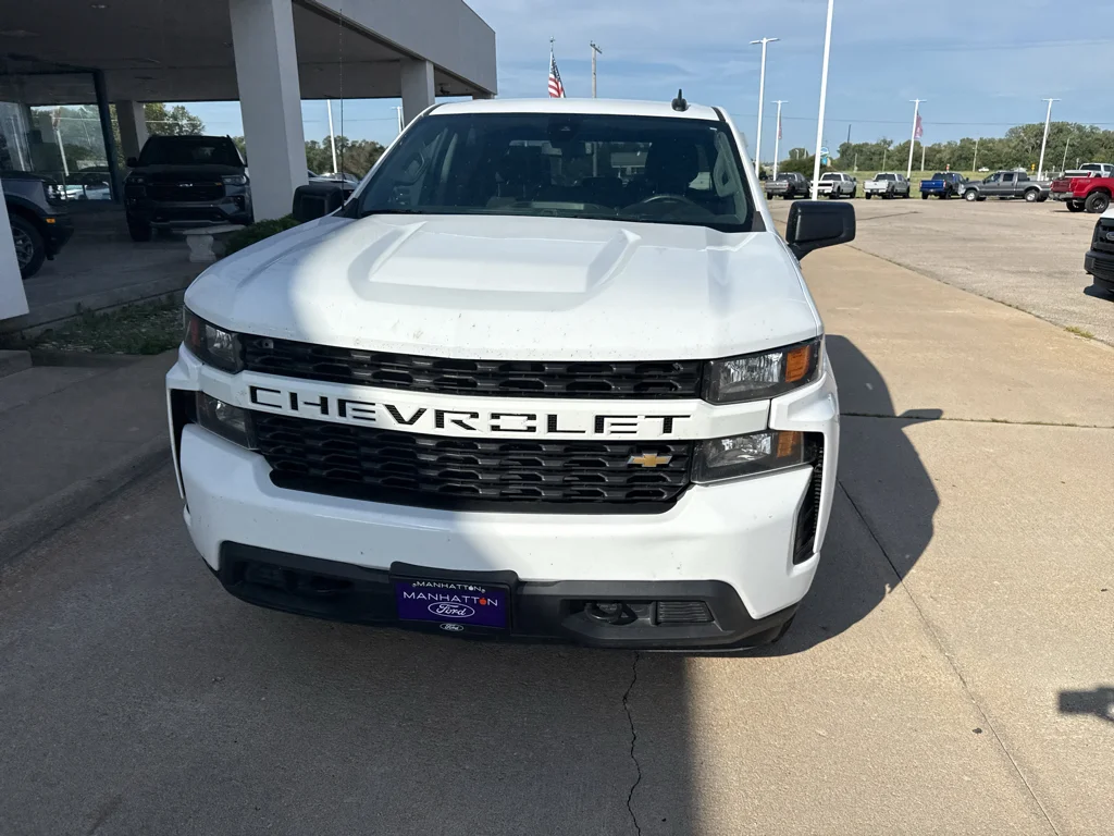Used 2021 Summit White Chevrolet Custom image 2