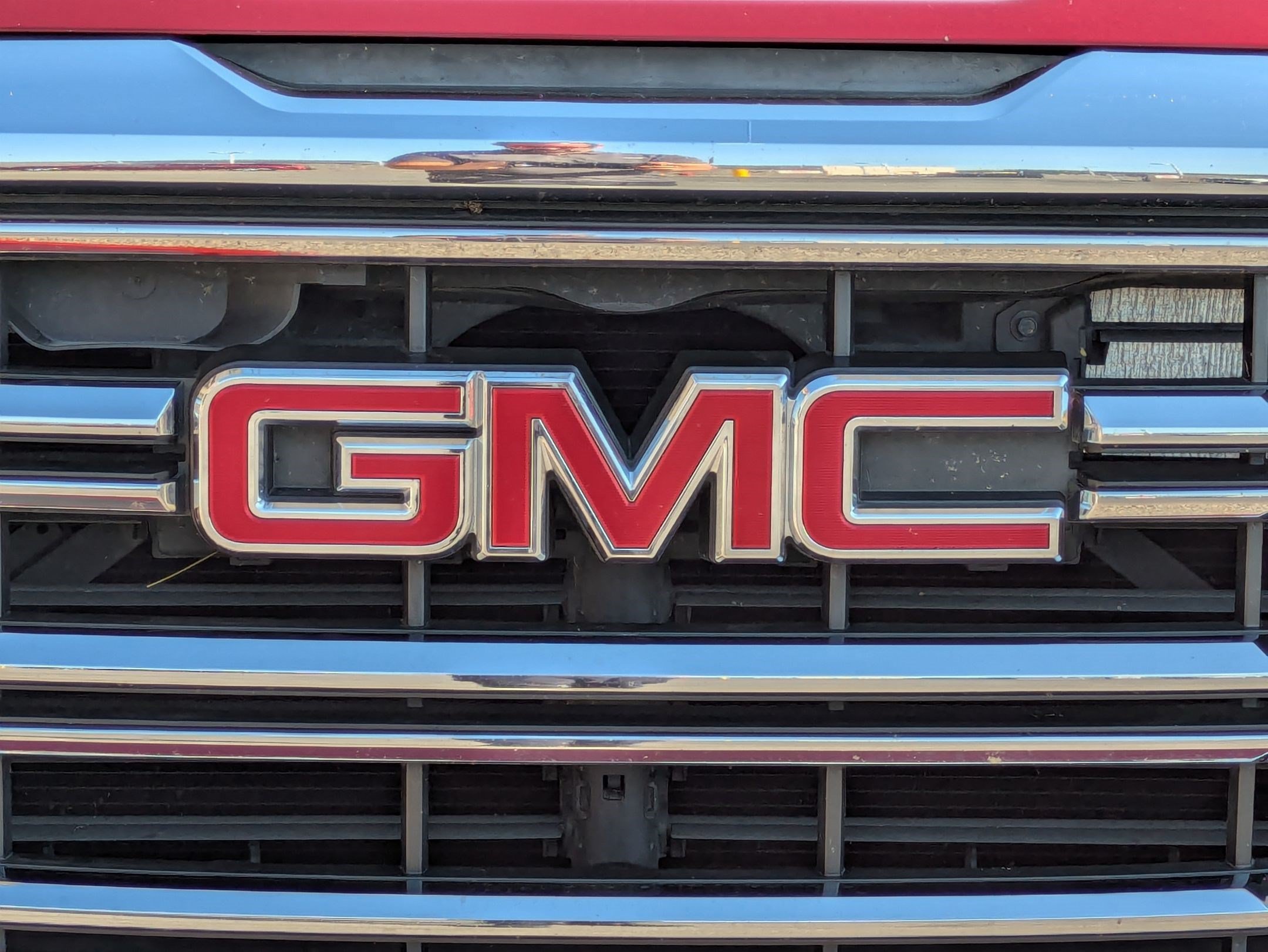Used 2018 Red Quartz Tintcoat GMC SLT image 14