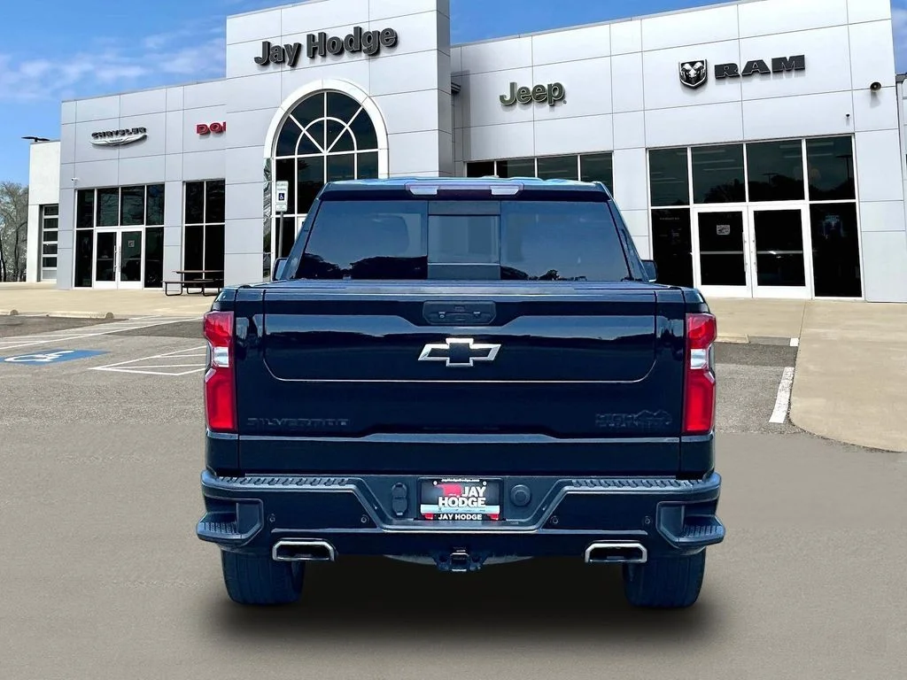Used 2021 Black Chevrolet High Country image 6