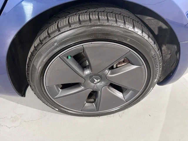 Used 2023  Tesla Base image 7