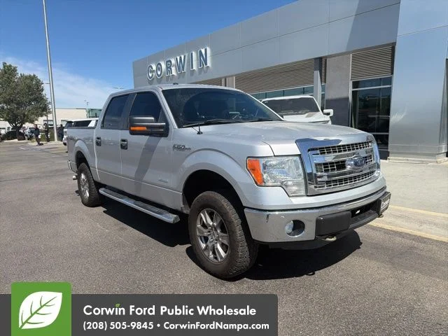 Used 2014 Silver Ford XLT image 1