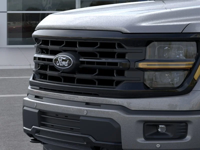 New 2026 Carbonized Gray Metallic Ford XLT image 39