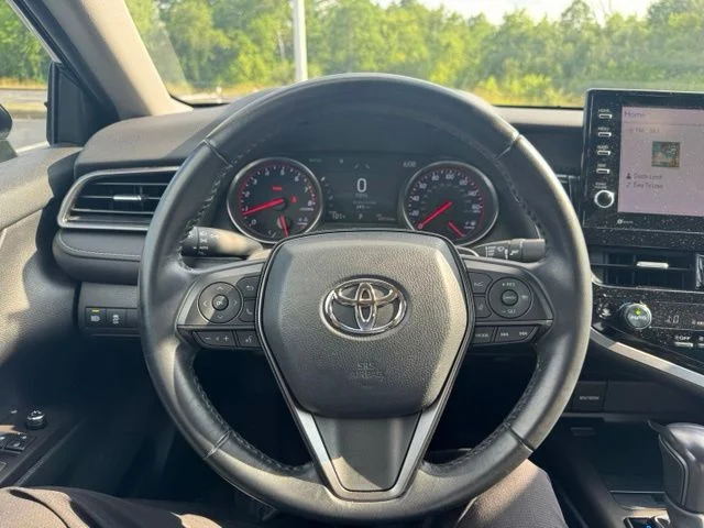 Used 2022 Midnight Black Metallic Toyota XSE image 15