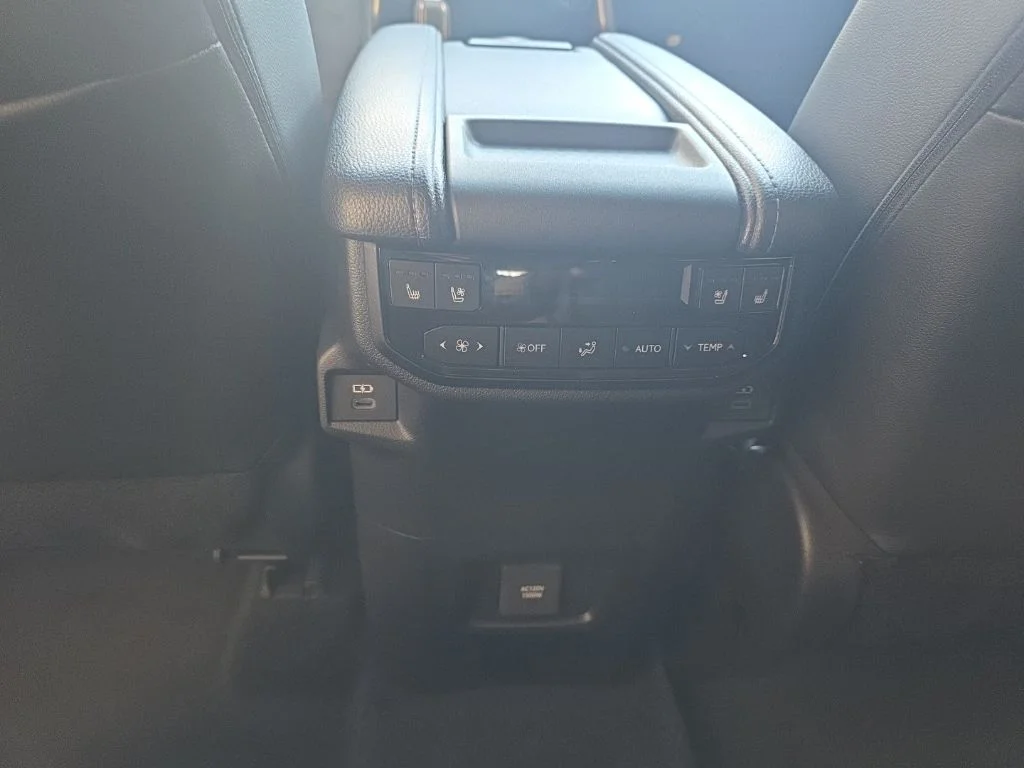 New 2026 Heavy Metal <sup>1</sup> Toyota  MAX Platinum image 10