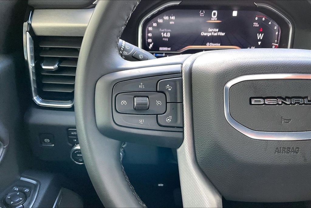 Used 2025 White GMC Denali image 10
