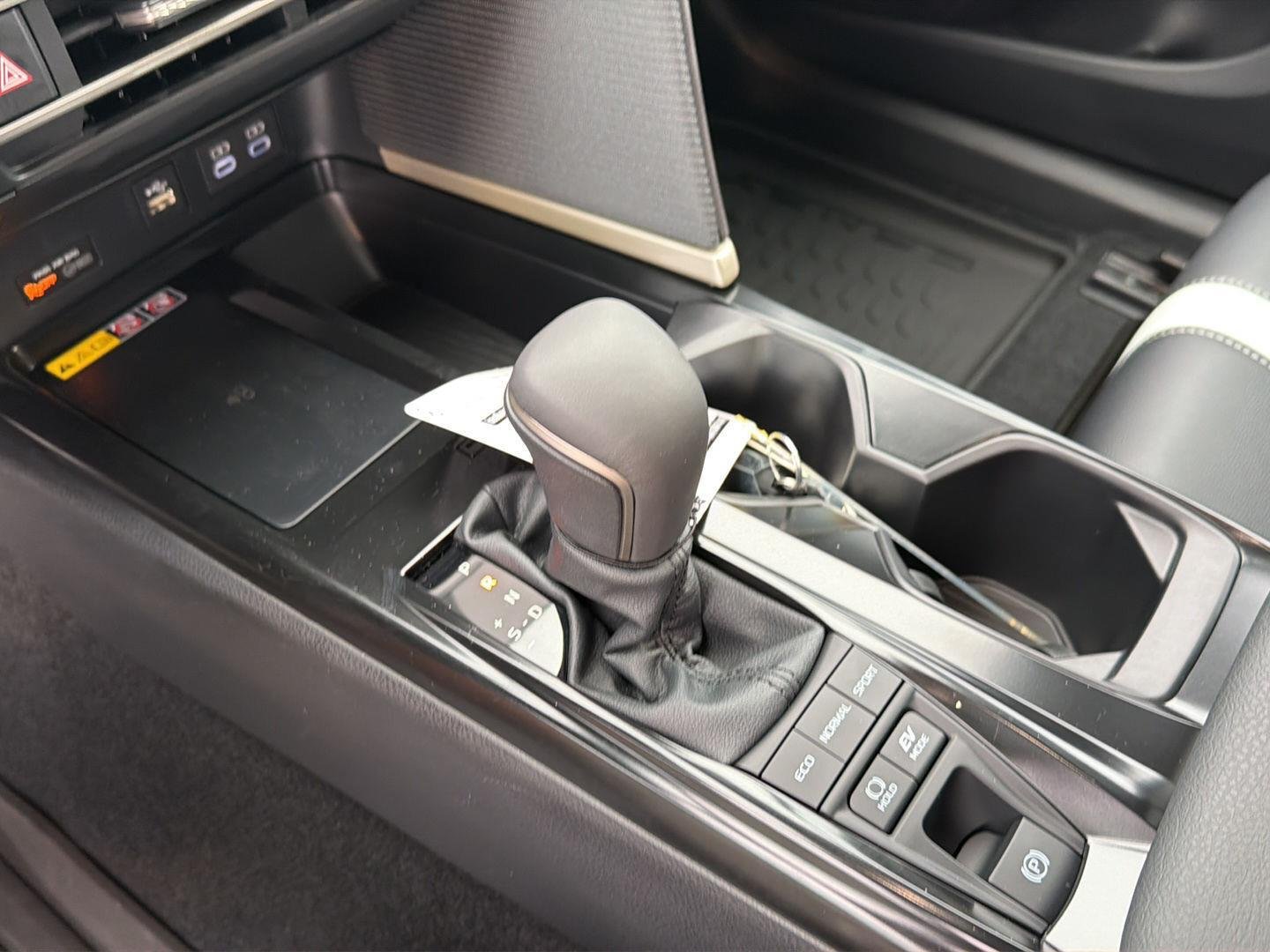 New 2026 Midnight Black Metallic Toyota SE image 27