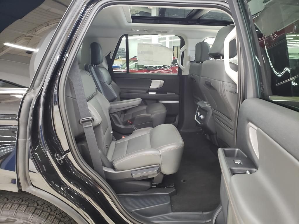 2025 Ford Expedition Active - Photo 14