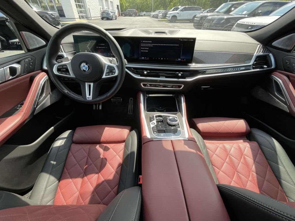Used 2025 Blue BMW M60i image 17