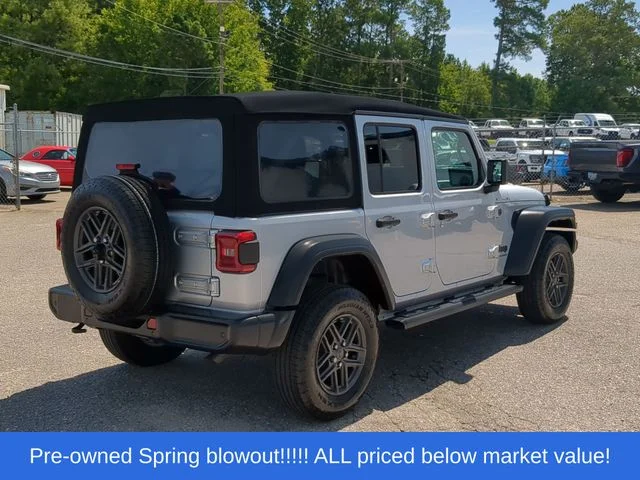 Used 2024 Silver Jeep Sport S image 13