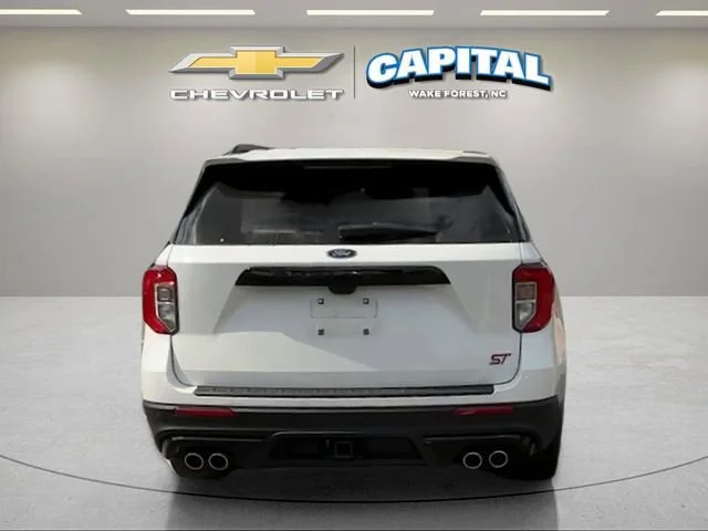 Used 2023 White Ford ST image 4