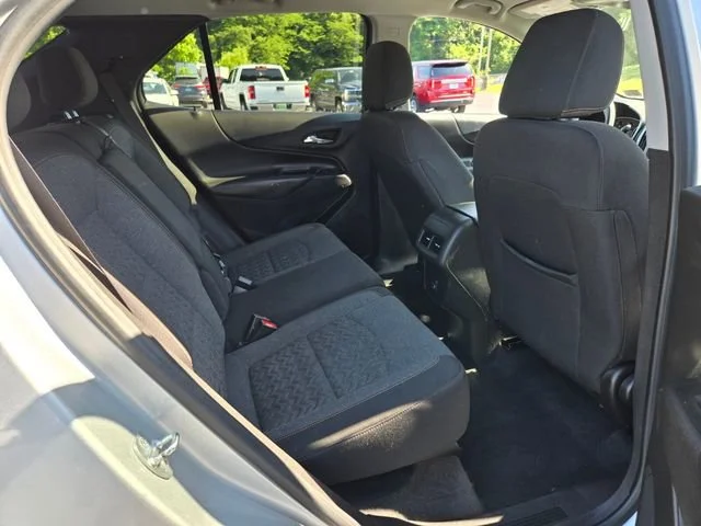 Used 2022 Silver Ice Metallic Chevrolet LT image 19