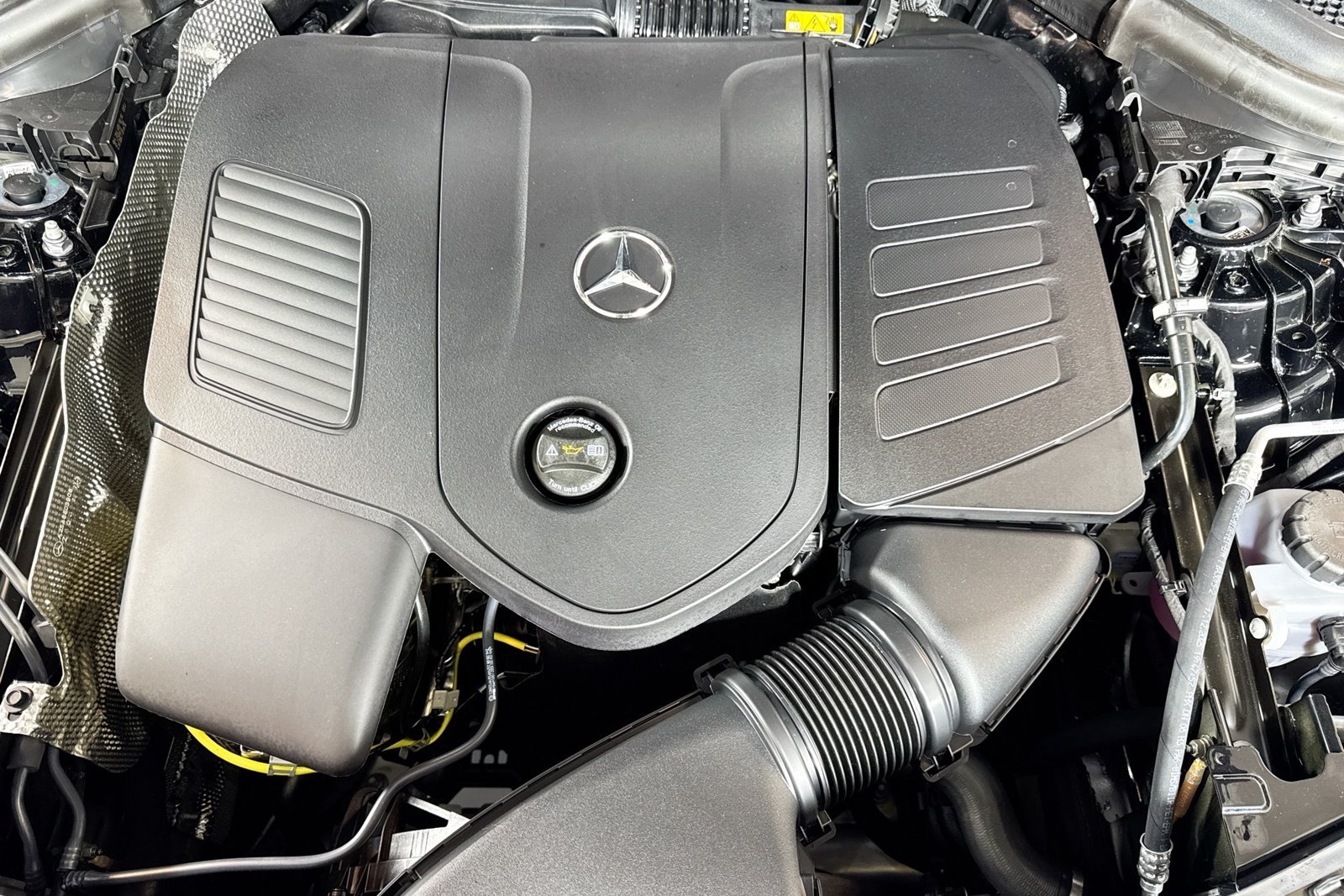 New 2026 Black Mercedes-Benz GLC 300 image 28