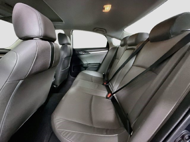 Used 2017 Polished Metal Metallic Honda EX-L image 21