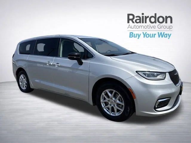 2024 Chrysler Pacifica