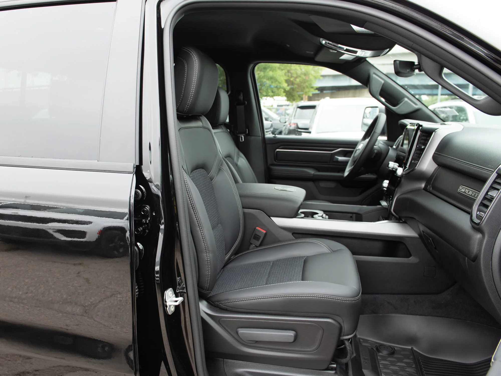 New 2026 Black RAM Sport* image 27