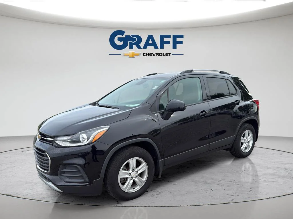 Used 2021 Chevrolet Trax LT with VIN KL7CJLSB2MB307283 for sale in Burns Harbor, IN