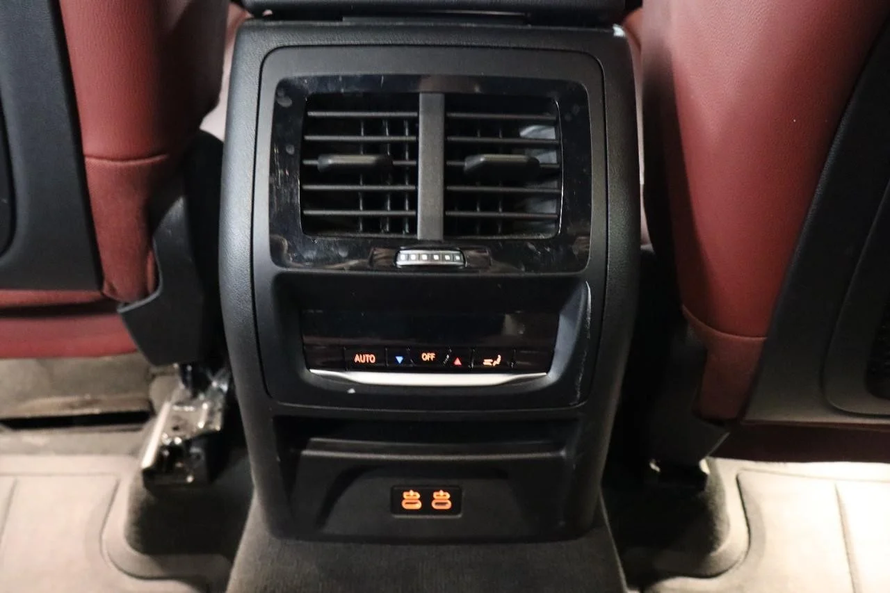 Used 2023 Jet Black BMW xDrive30i image 30