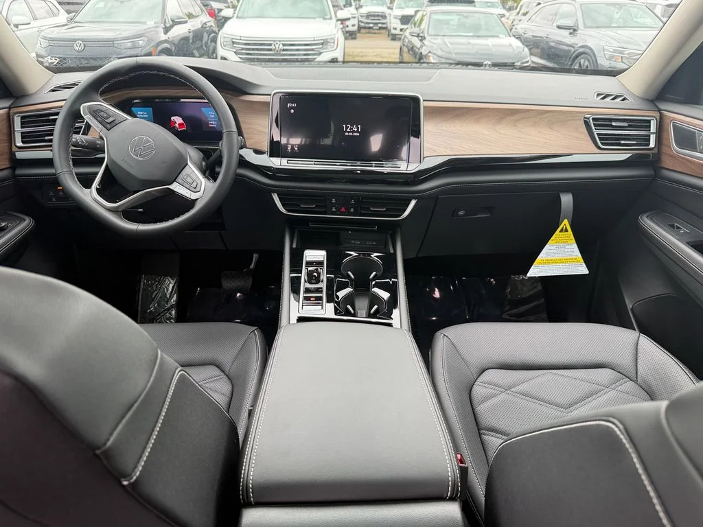 New 2026  Volkswagen 2.0T SE w/Technology image 27