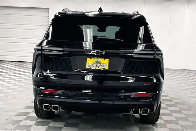 Used 2025 Mosaic Black Metallic Chevrolet RS image 5