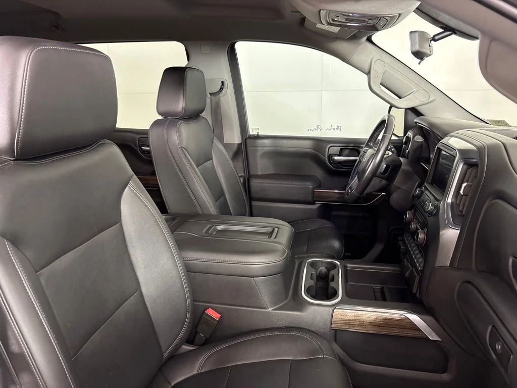 Used 2021 White Chevrolet LT Trail Boss image 27