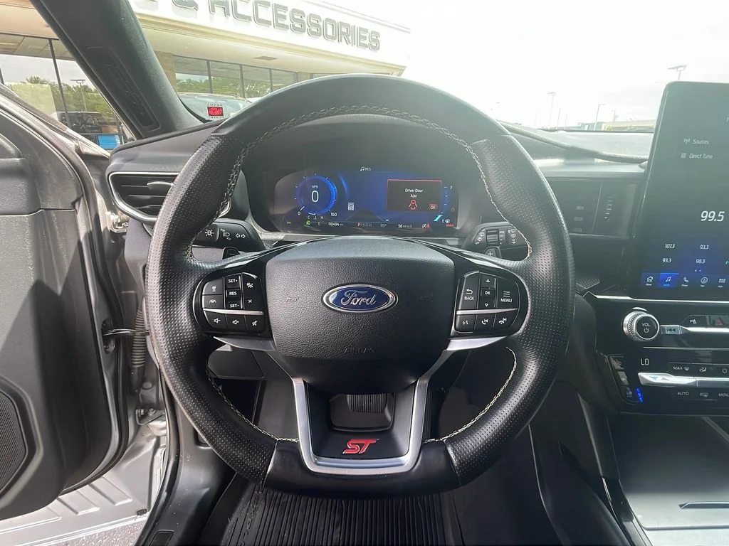 2021 Ford Explorer ST - Photo 16