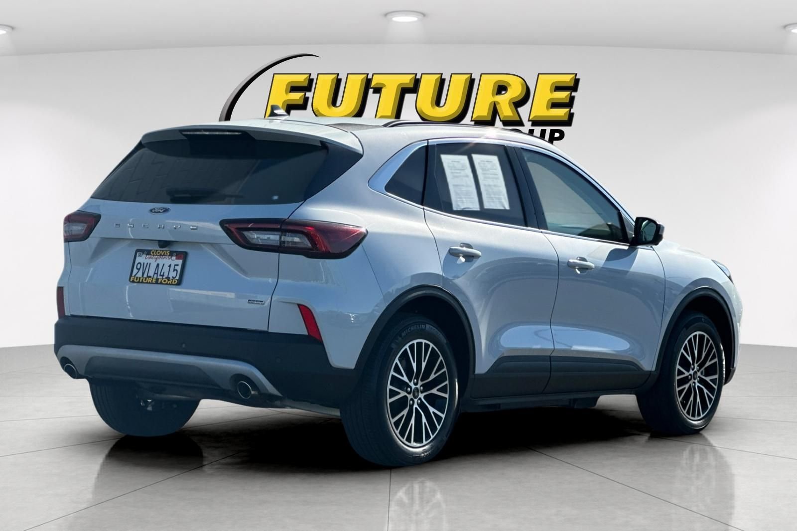 Used 2025 Silver Ford Base image 3