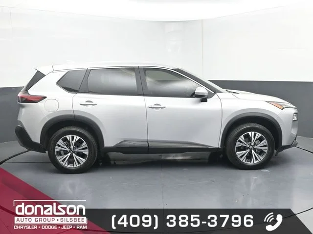 2023 Nissan Rogue SV - Photo 2