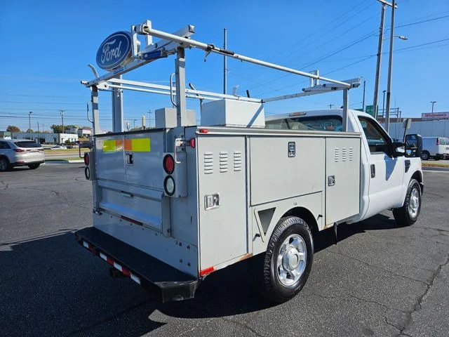 Used 2008 White Ford  image 8