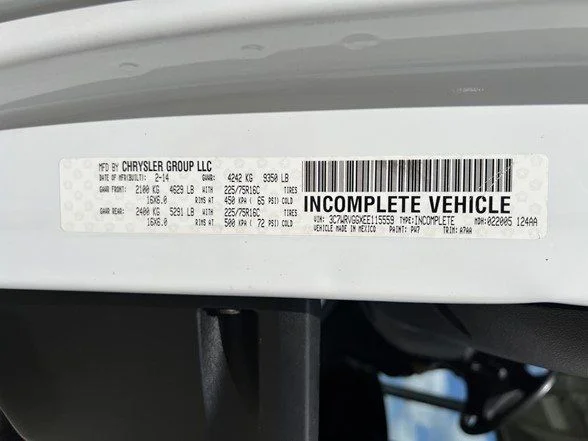 Used 2014 White Ram Base image 58