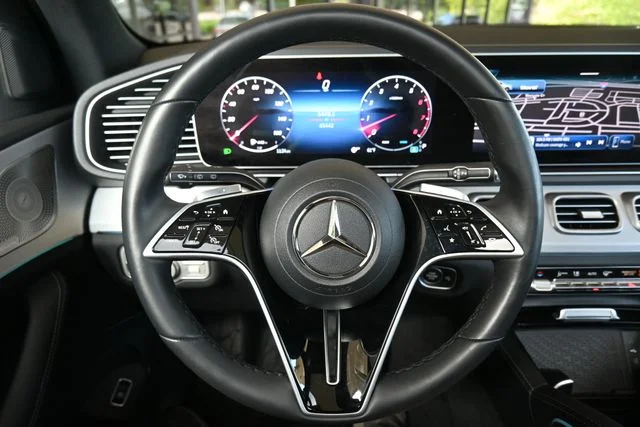 Used 2024 Black Mercedes-Benz GLE 450 image 23