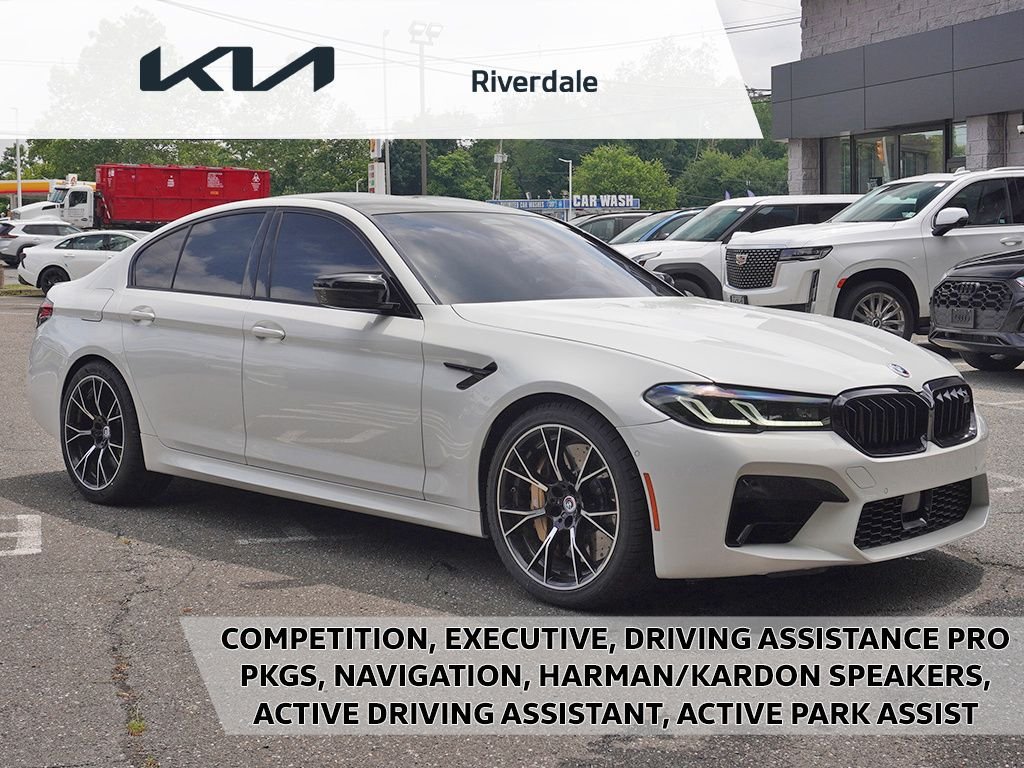 2022 BMW M5 -'s photo